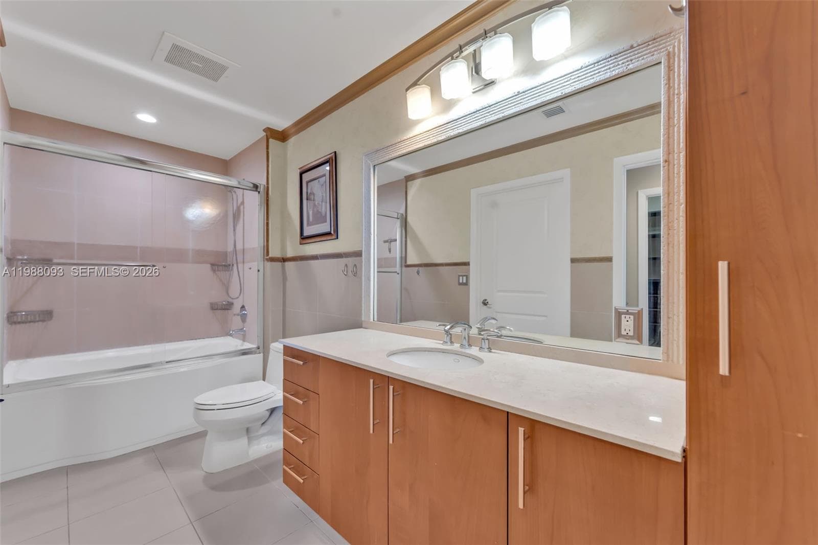 OCEAN MARINE YACHT CLUB · #604 in Hallandale Beach - Photo 11