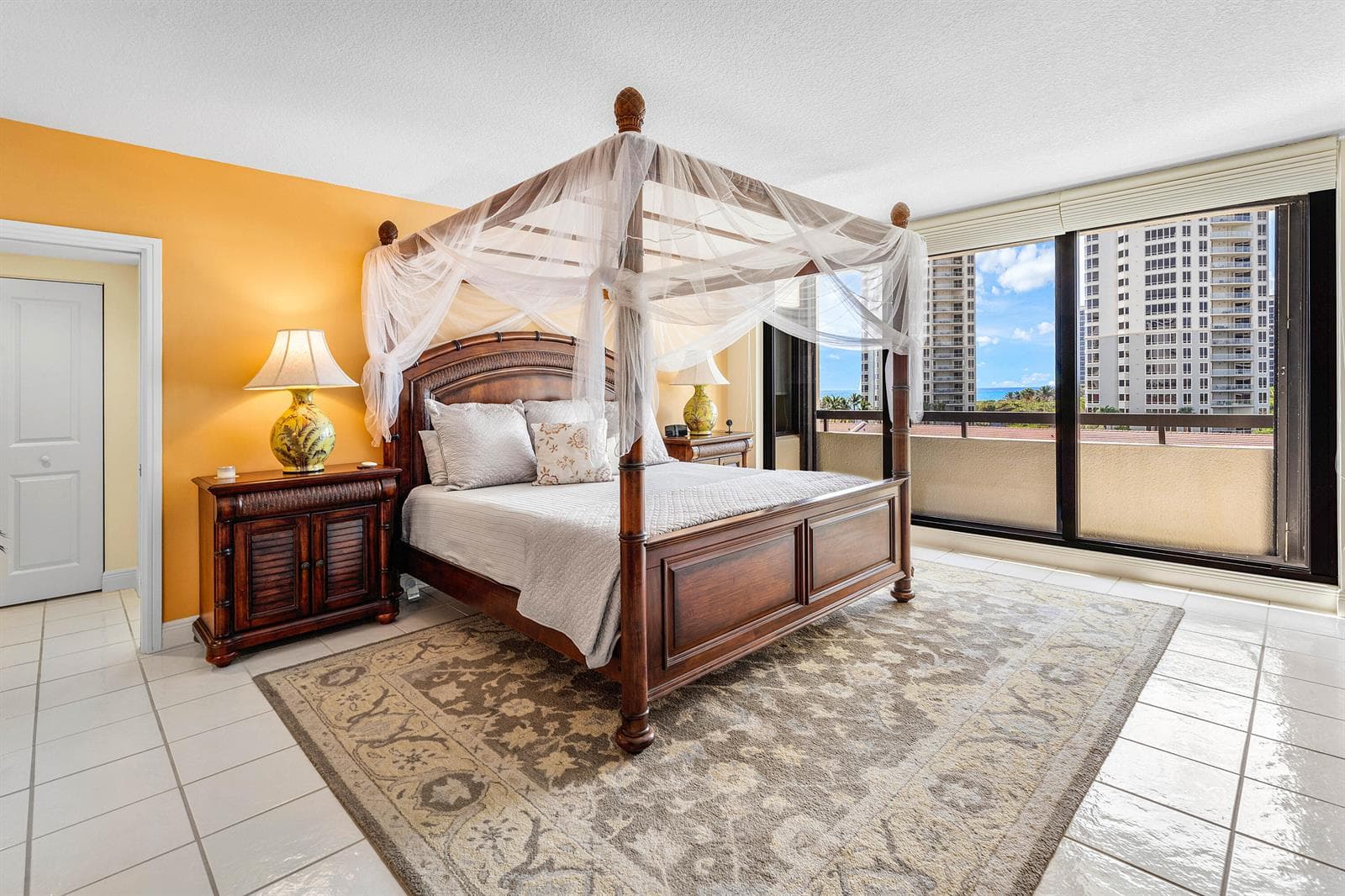 023-4100NorthOceanDrive-504-RivieraBeach
