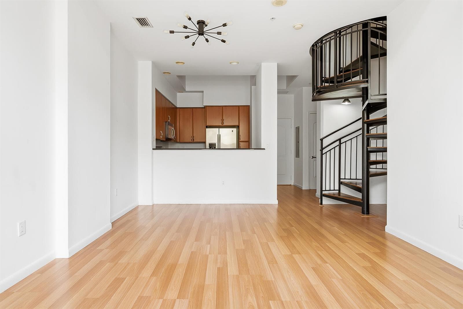 801-S-OLIVE-AVE-UNIT-425-33401-003