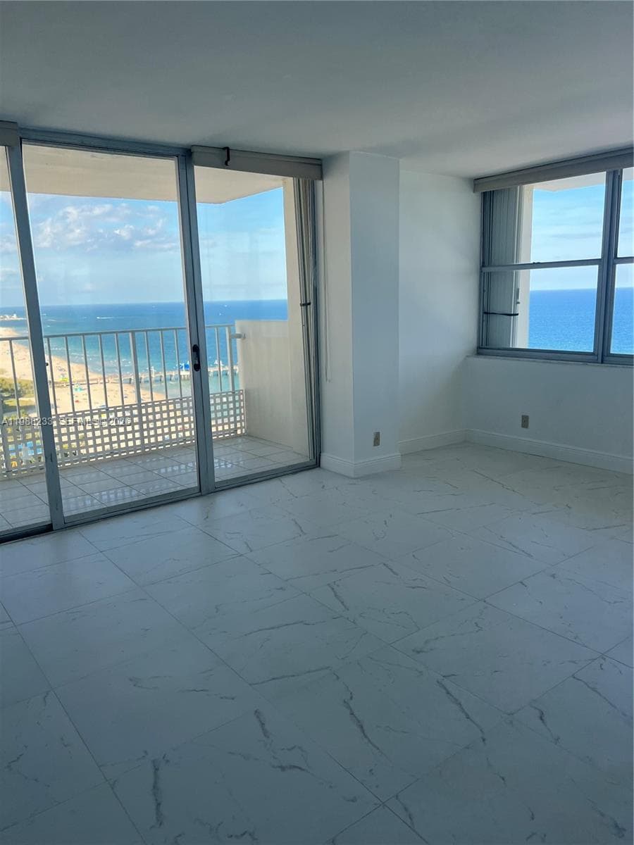 POMPANO BEACH CLUB CONDO · #27-01 in Pompano Beach - Photo 4