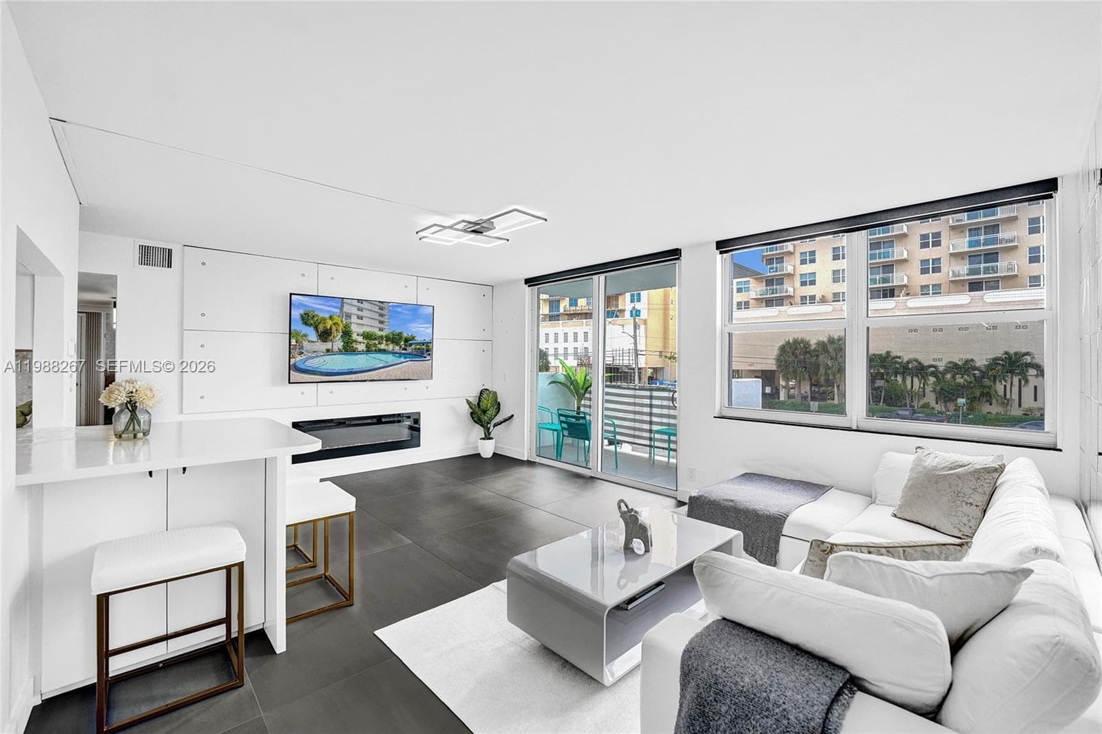 Golden Isles Yacht Club · #201 in Hallandale Beach - Photo 2