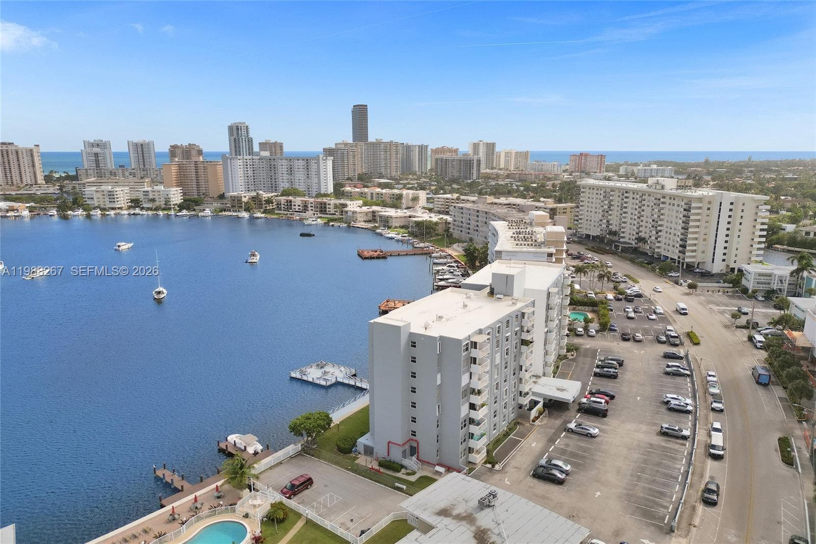 Golden Isles Yacht Club · #201 in Hallandale Beach - Photo 47