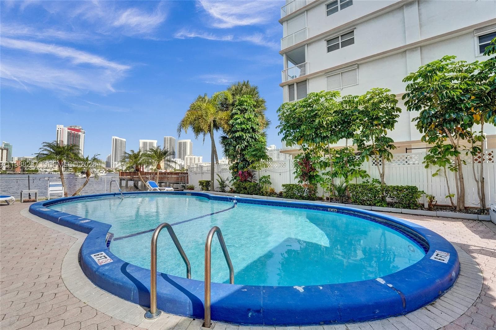 Golden Isles Yacht Club · #201 in Hallandale Beach - Photo 38