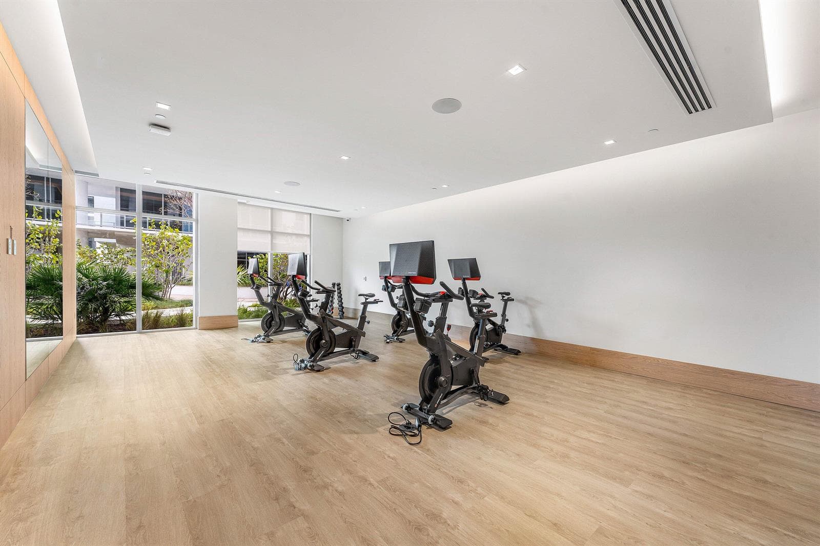 Cycle Room