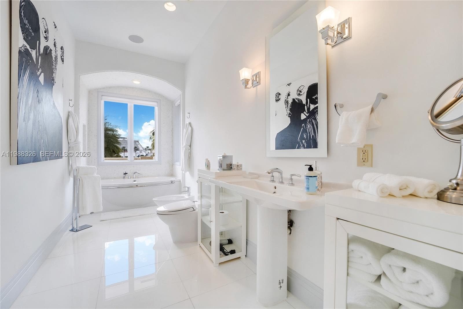 100 Palm Ave photo 32