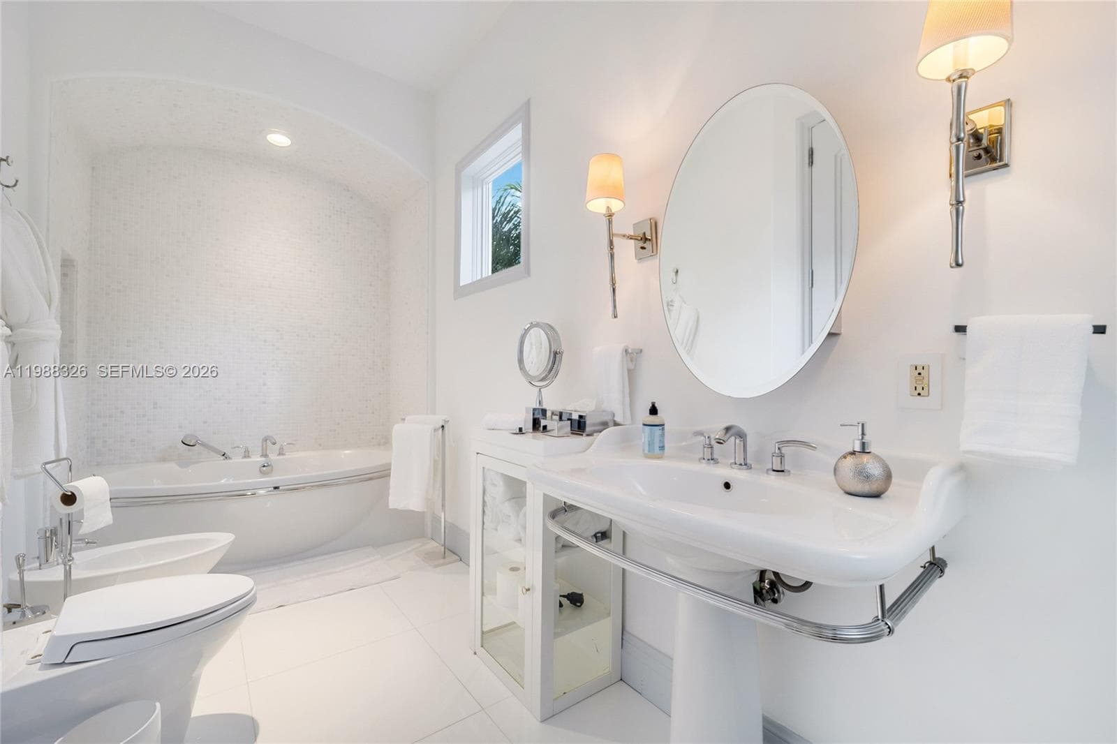 100 Palm Ave photo 28