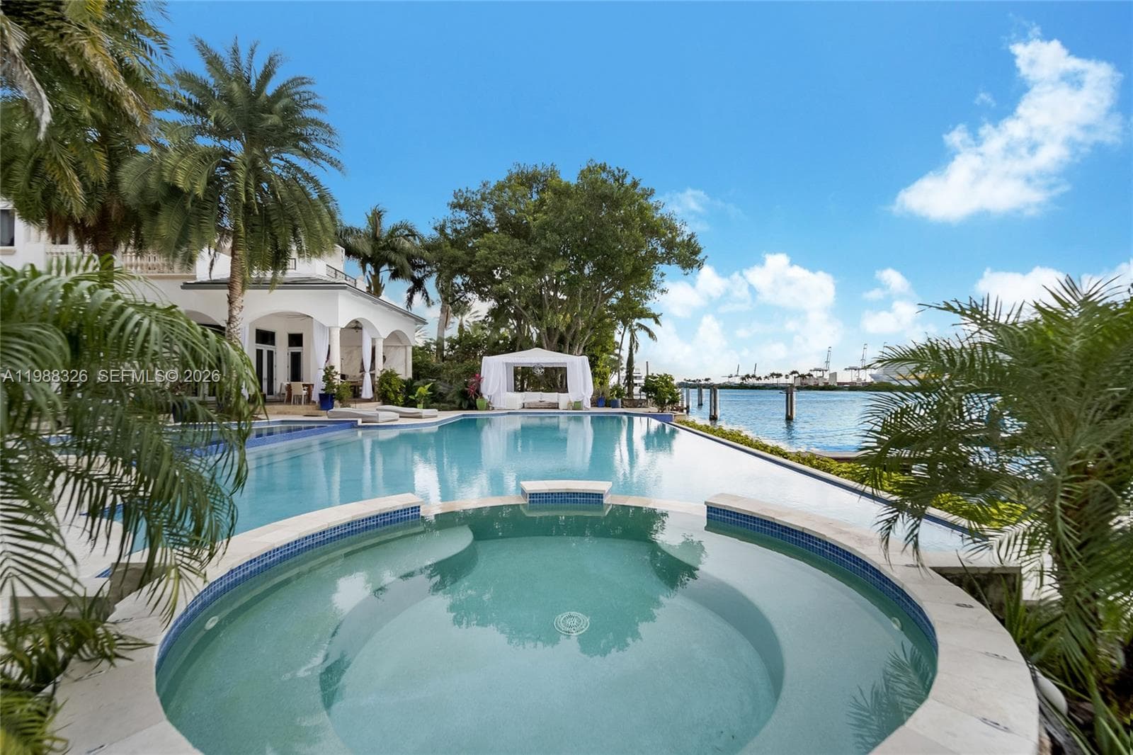 100 Palm Ave photo 20