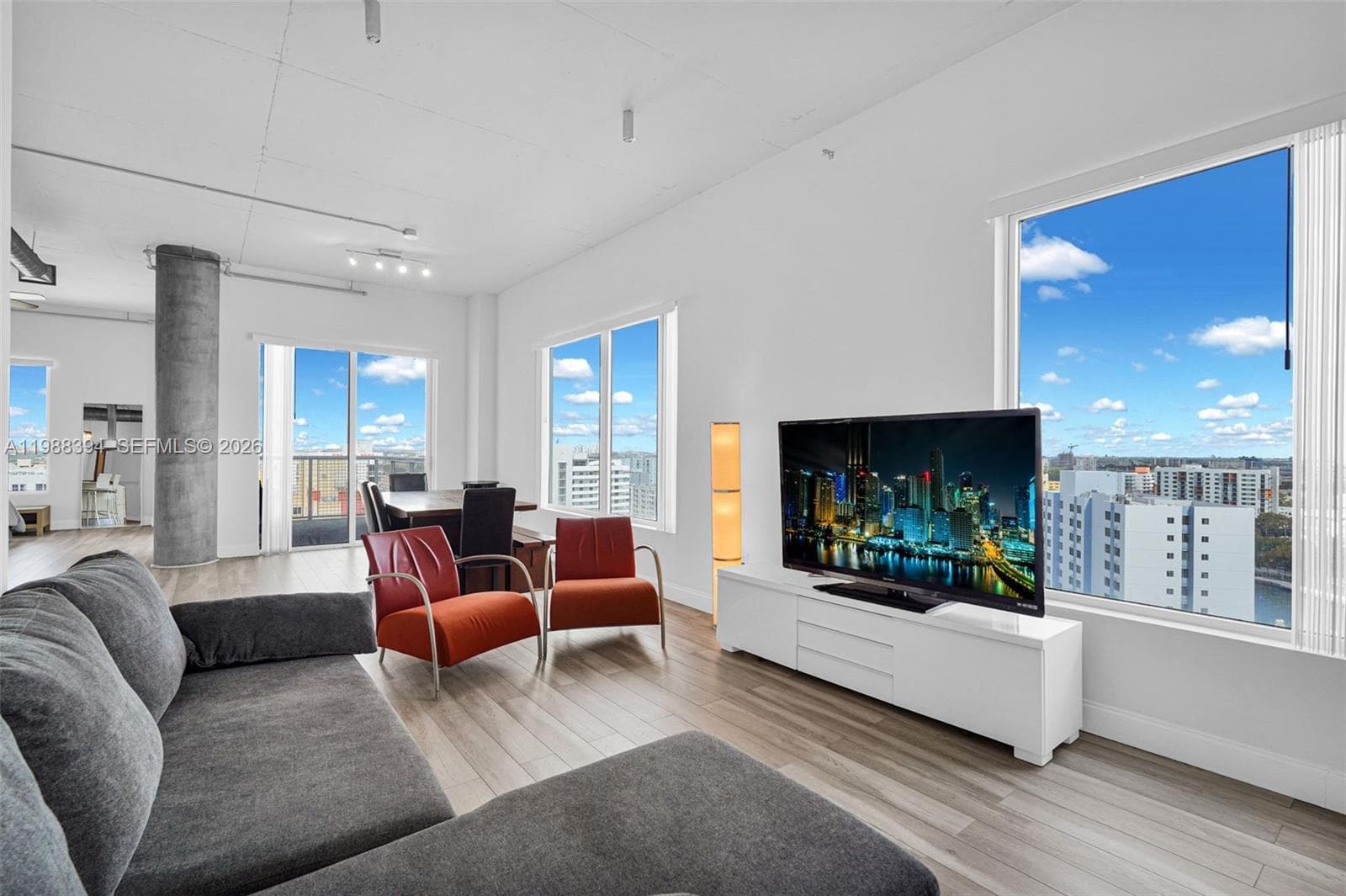 NEO CONDO · #1615 in Miami - Photo 6