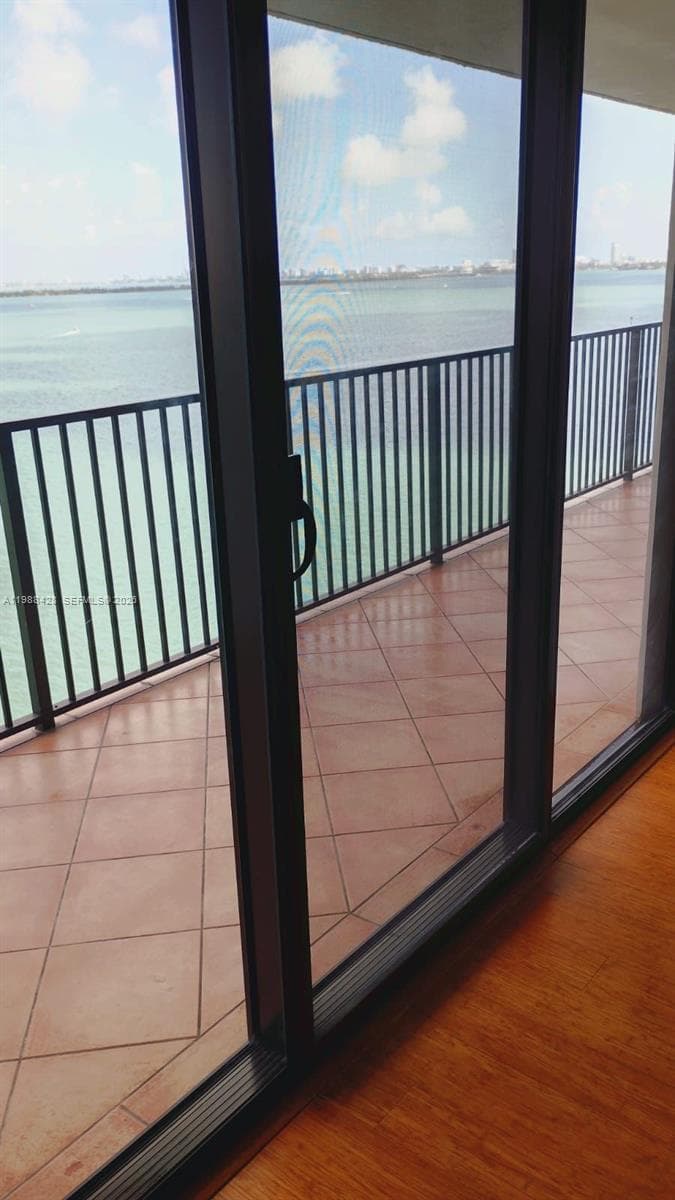 VENETIAN ISLE CONDO · #1103 in Miami - Photo 42