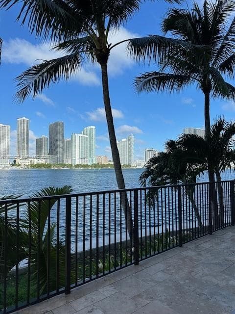VENETIAN ISLE CONDO · #1103 in Miami - Photo 36