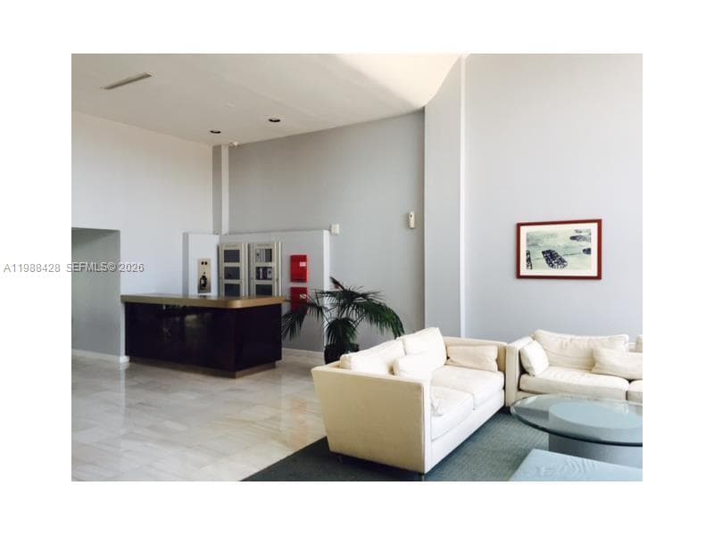 VENETIAN ISLE CONDO · #1103 in Miami - Photo 28