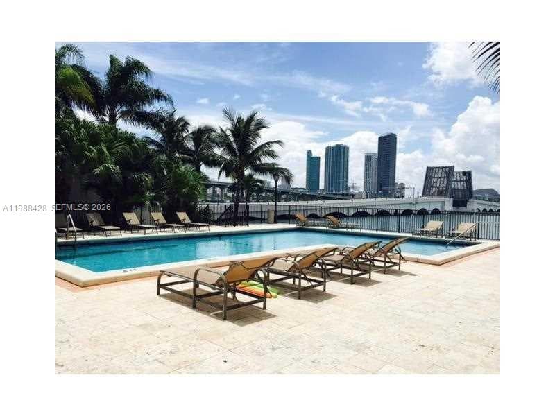 VENETIAN ISLE CONDO · #1103 in Miami - Photo 4