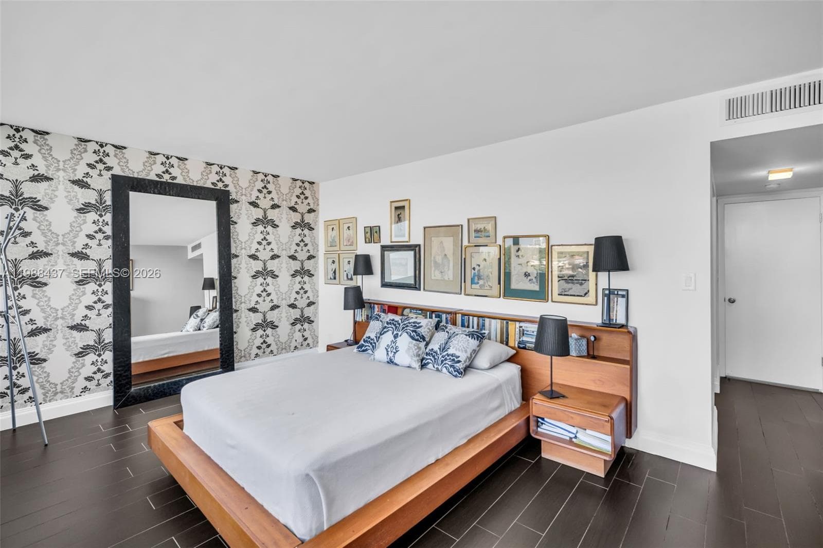 TRAFALGAR TOWERs · #804 in Hollywood - Photo 14