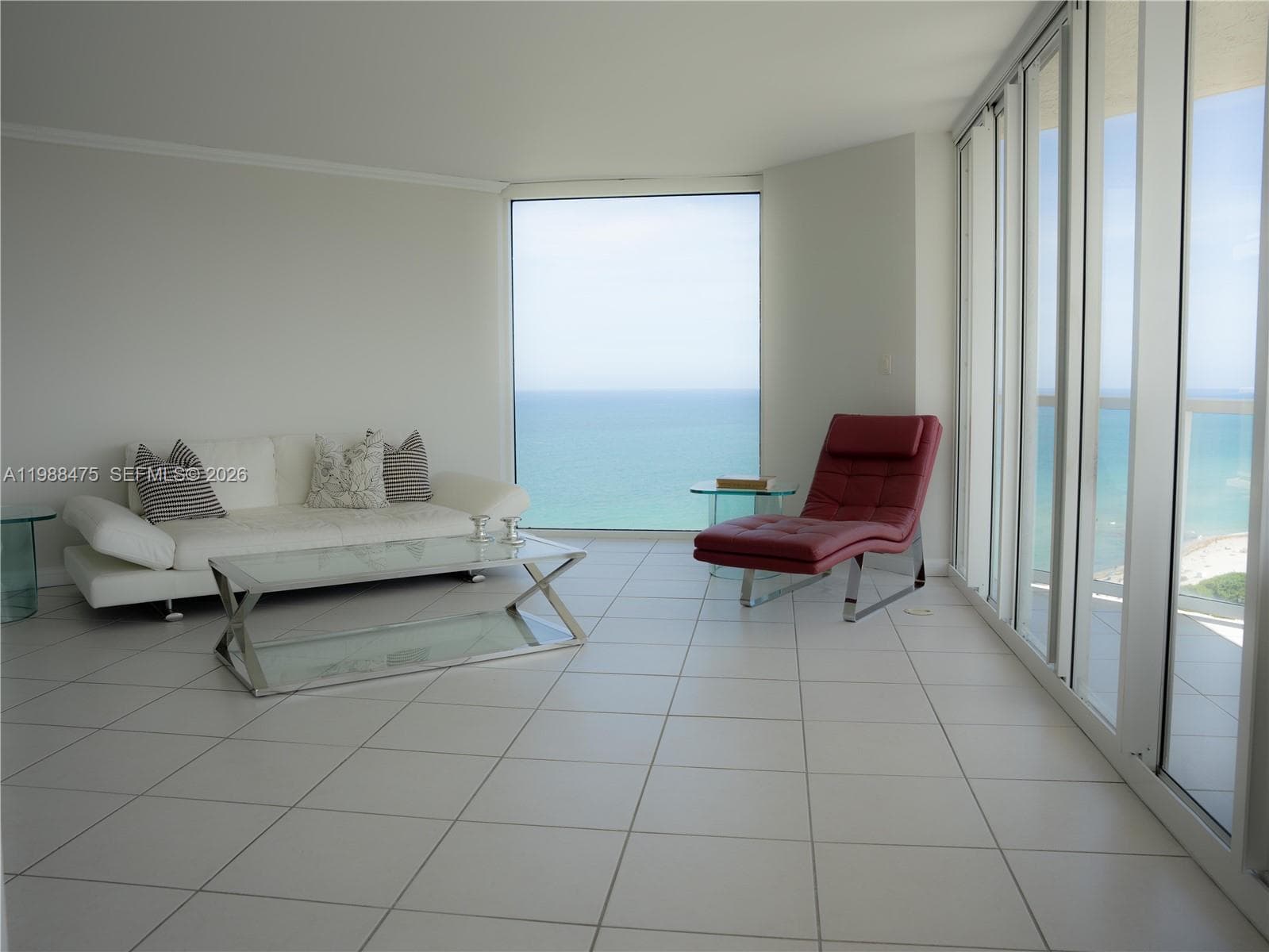 ST TROPEZ OCEAN CONDO · #20-C in Miami Beach - Photo 7