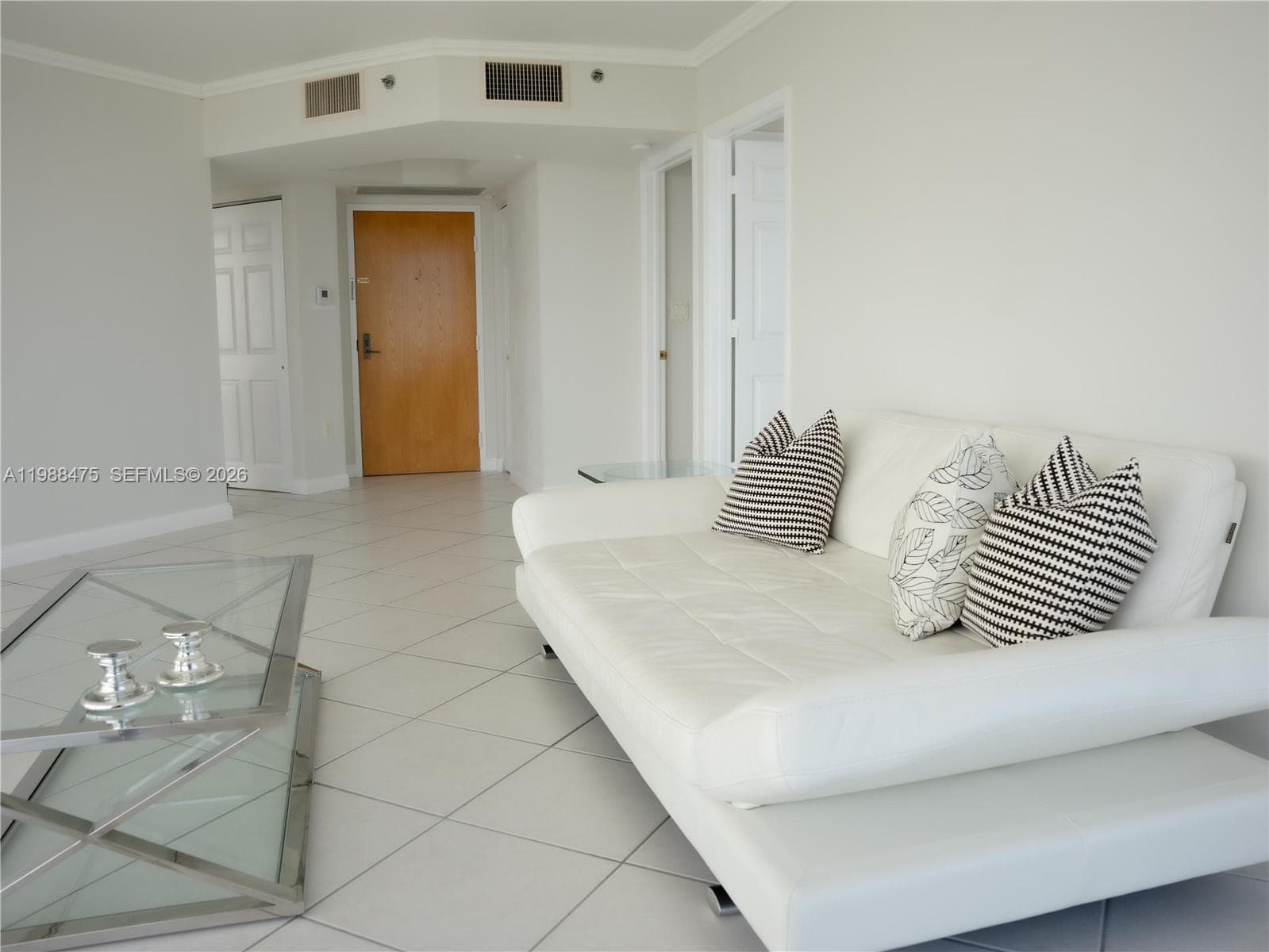 ST TROPEZ OCEAN CONDO · #20-C in Miami Beach - Photo 10
