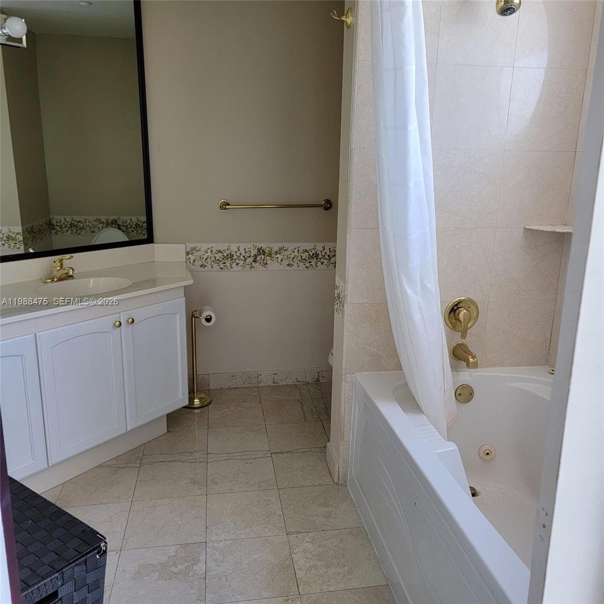 ST TROPEZ OCEAN CONDO · #20-C in Miami Beach - Photo 18