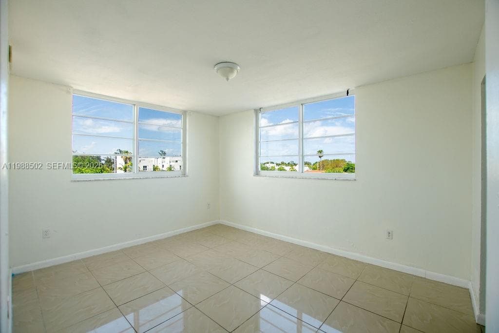 LISETTE CONDO · #402 in Miami Beach - Photo 24