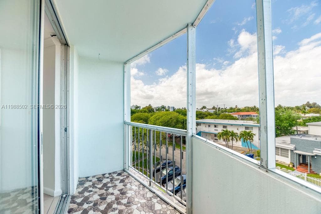 LISETTE CONDO · #402 in Miami Beach - Photo 18