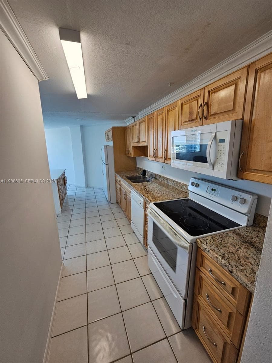 BURLEIGH HOUSE CONDO · #1821 in Miami Beach - Photo 8