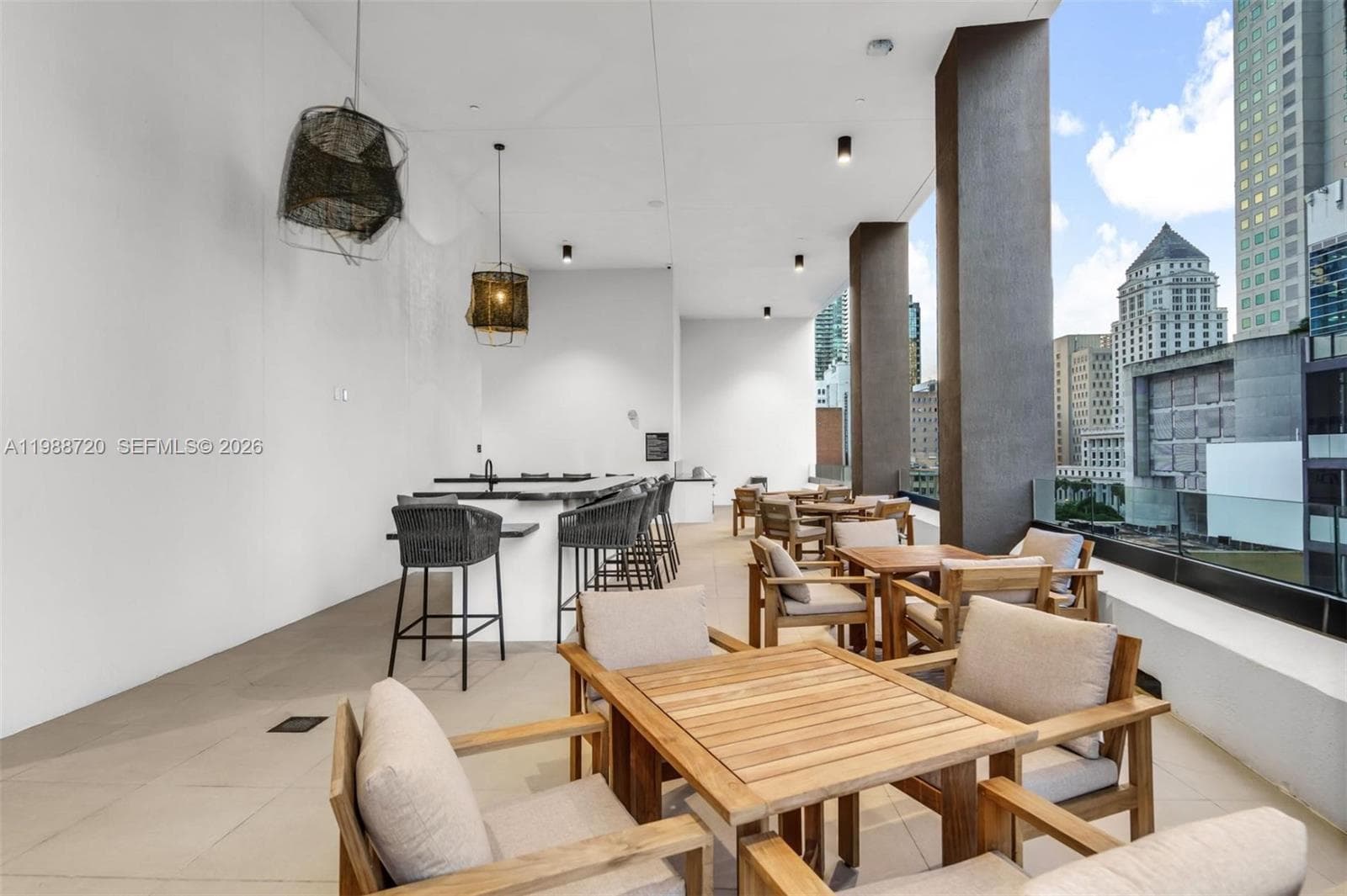 District 225 · #1701 in Miami - Photo 34