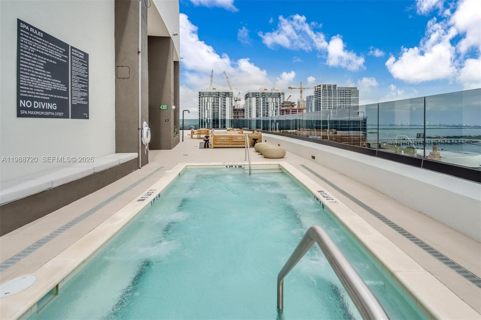 District 225 · #1701 in Miami - Photo 41
