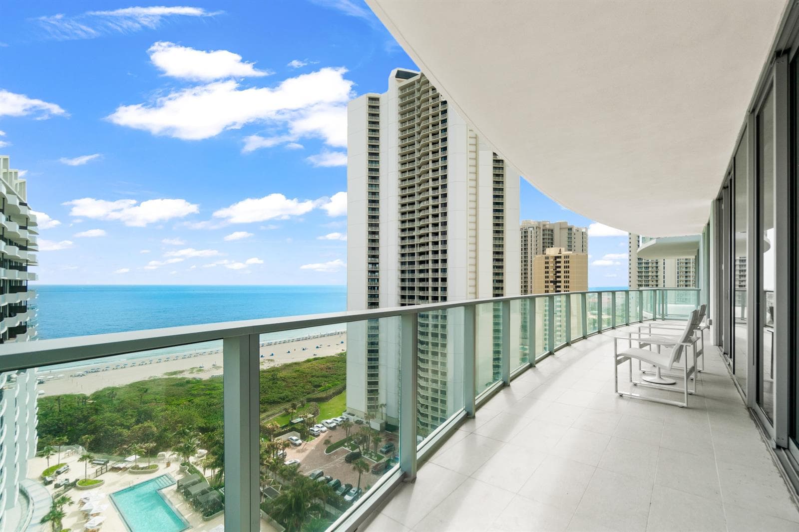 031-3100NorthOceanDrive-1604P-RivieraBea