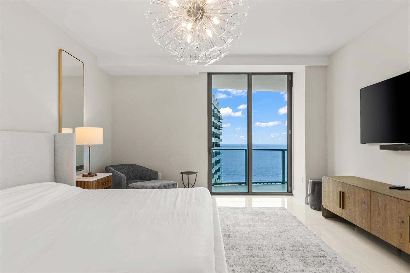 013-3100NorthOceanDrive-1604P-RivieraBea