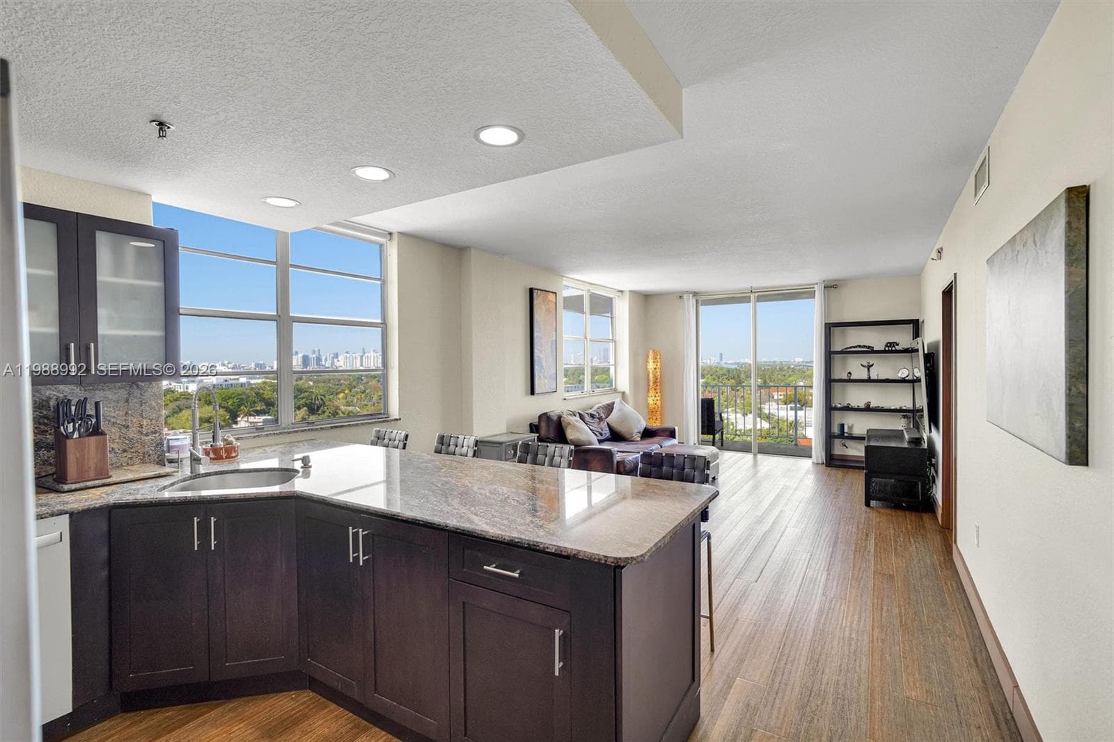 Clearview Towers · #1102 in Miami Beach - Photo 2