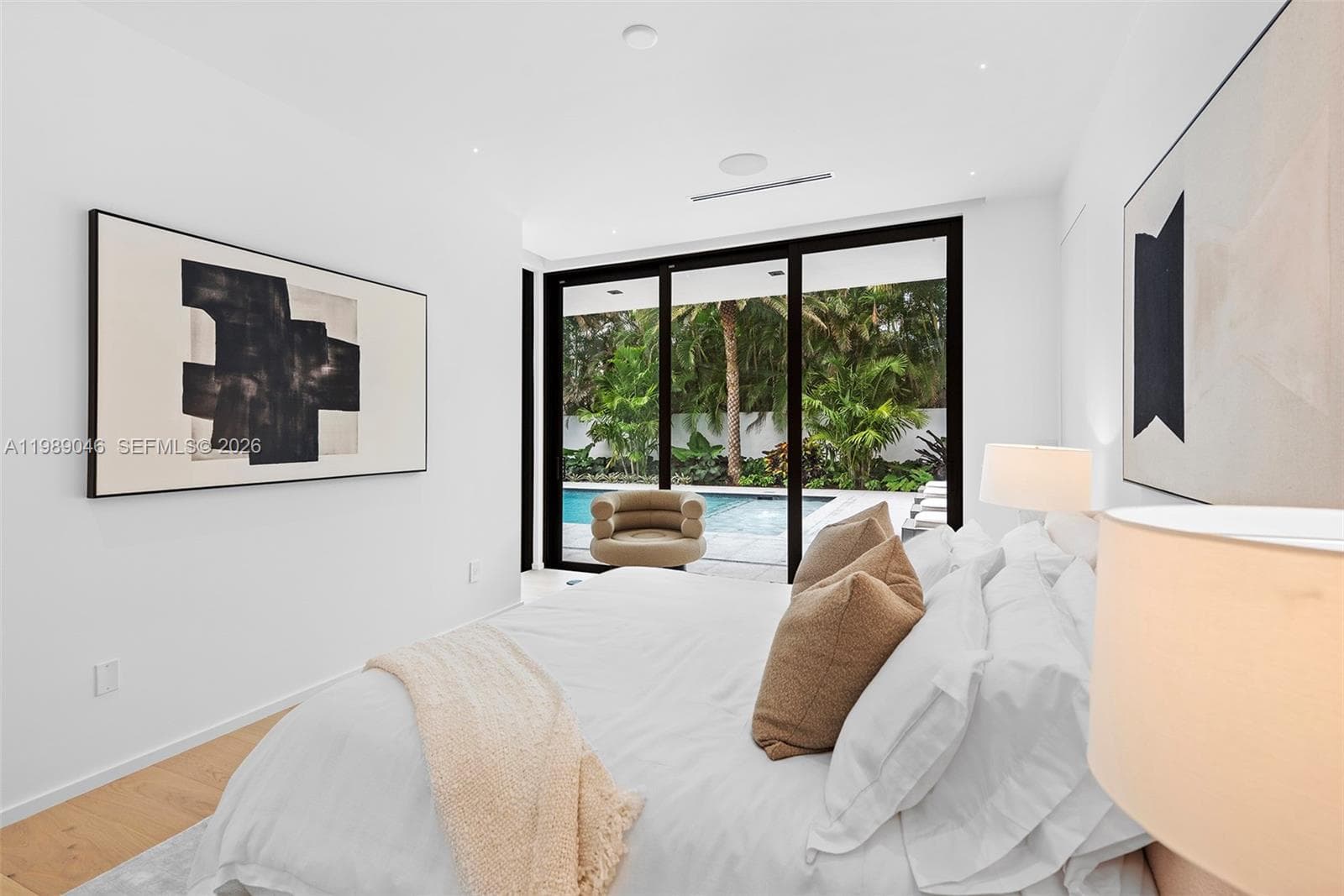 128 Ocean Blvd photo 14
