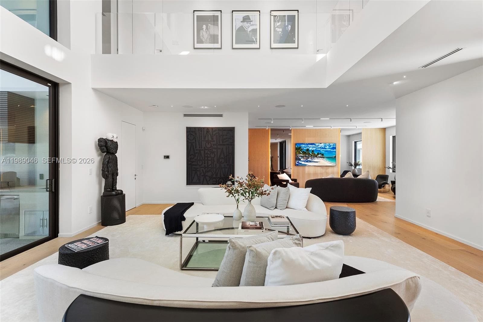 128 Ocean Blvd photo 4