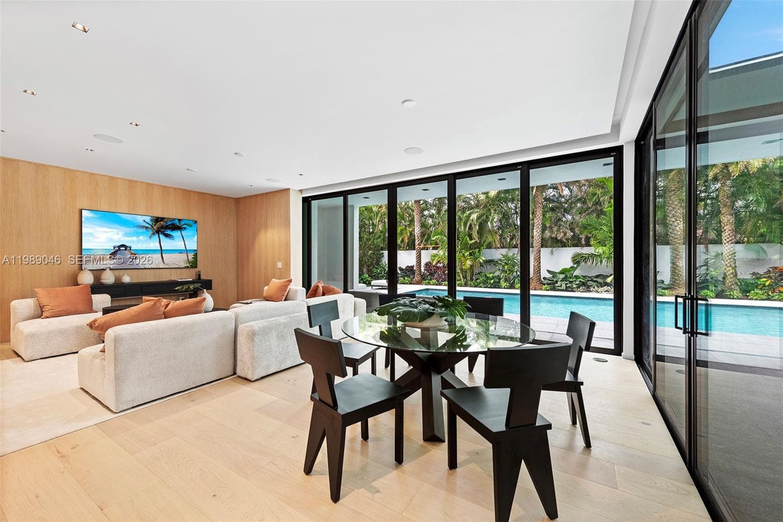 128 Ocean Blvd photo 8
