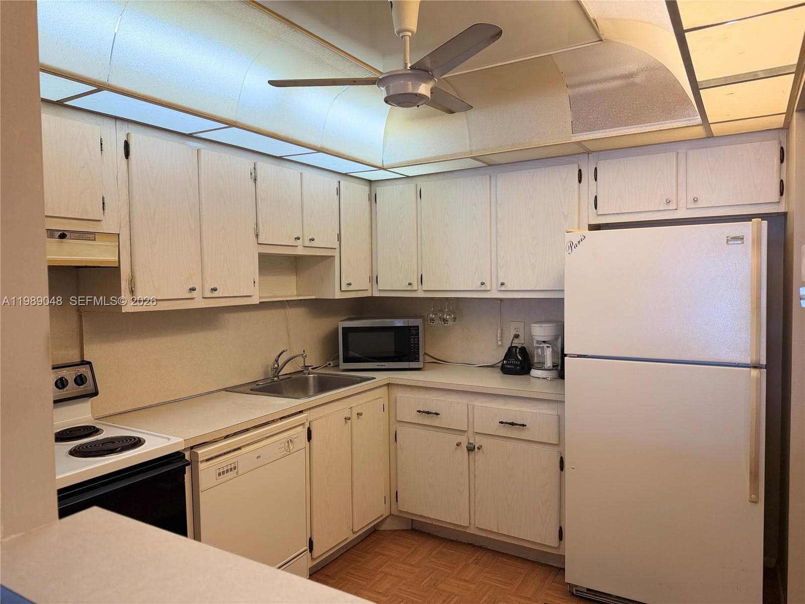 WOODSIDE APTS CONDO · #A217 in North Miami Beach - Photo 6