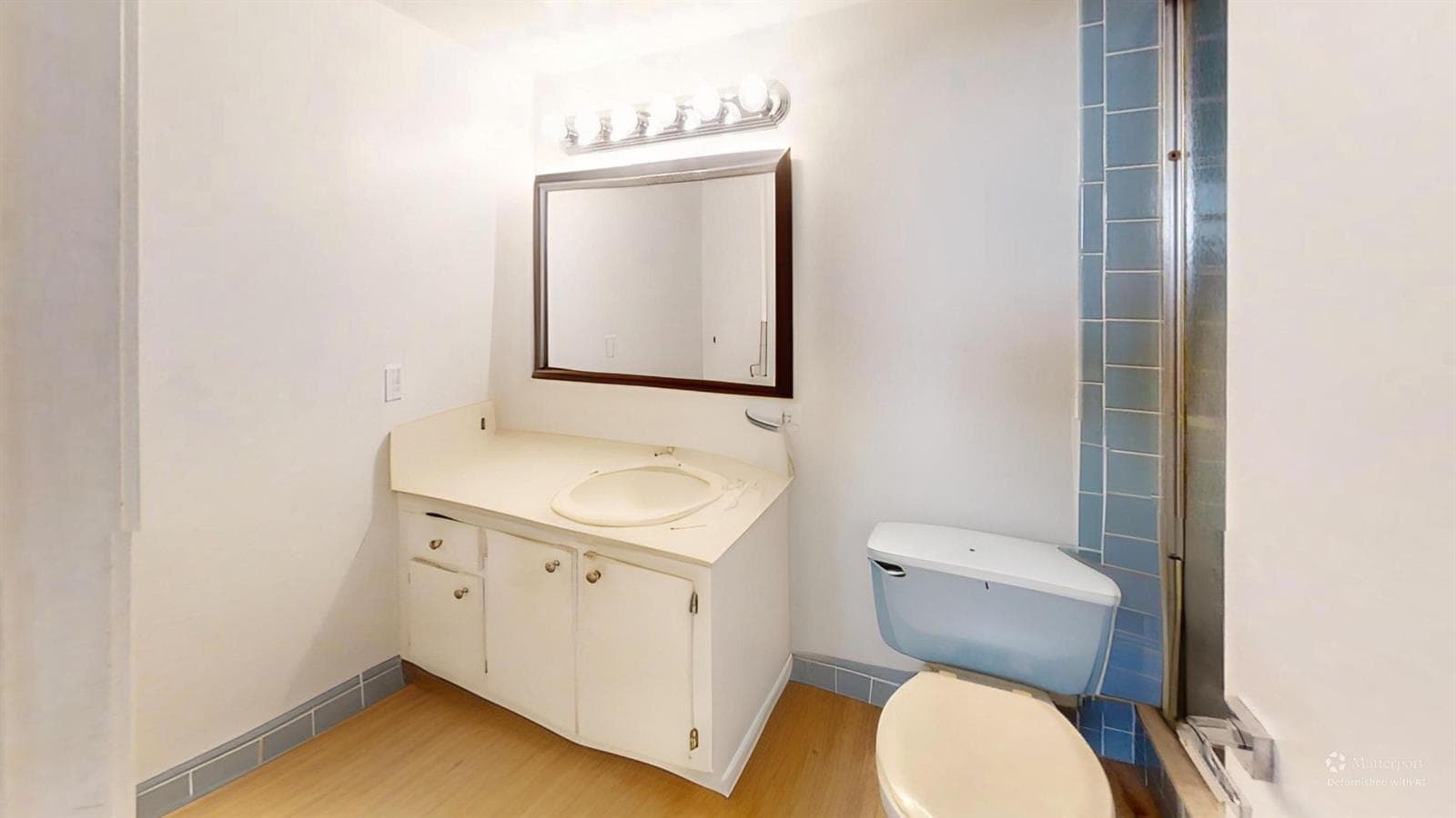 101-SE-Third-Ave-Bathroom-Defurnished