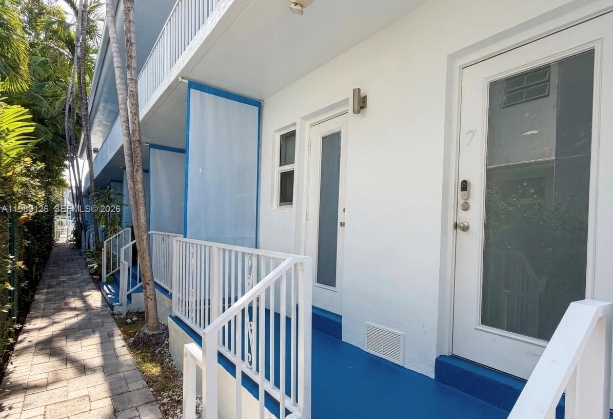 PENN CONDO · #7 in Miami Beach - Photo 2