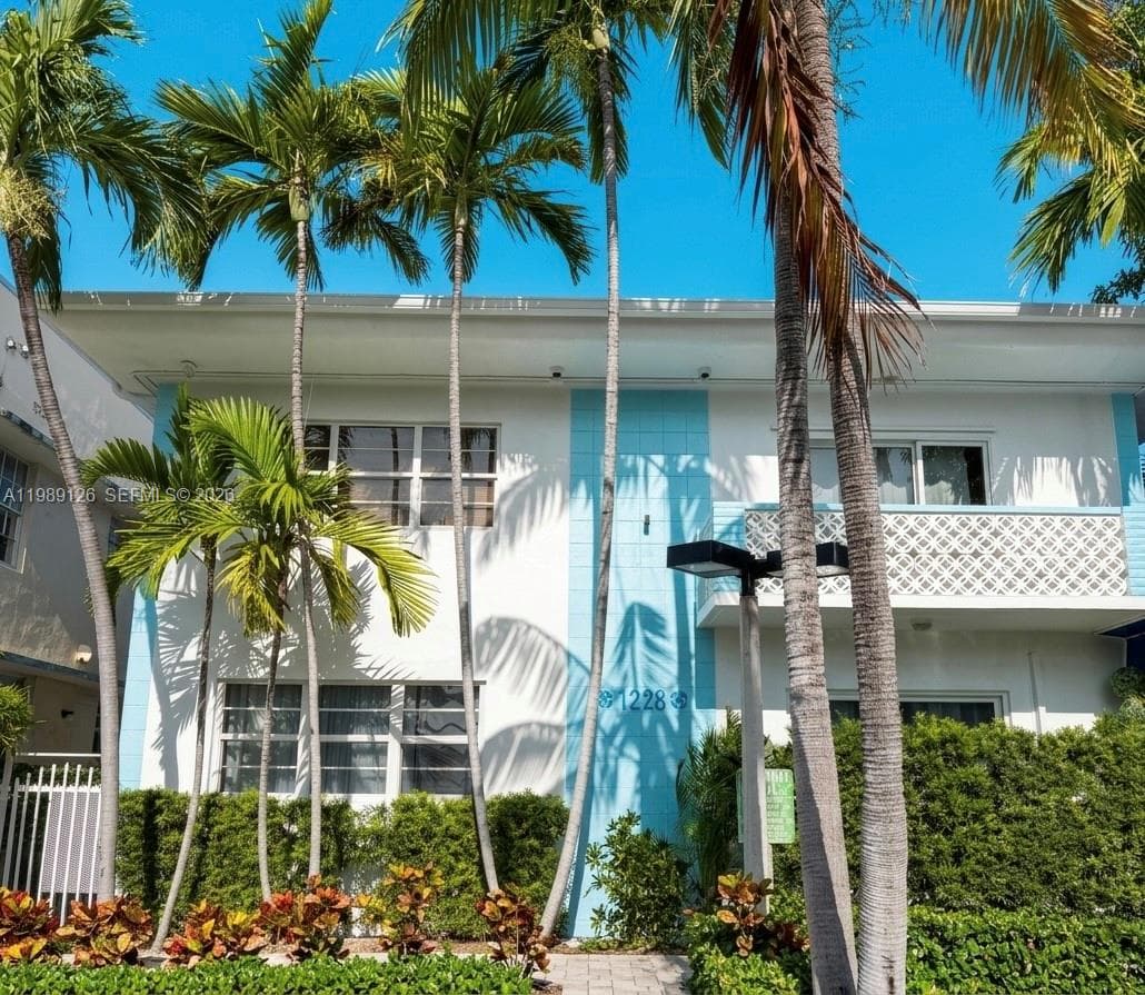 PENN CONDO · #7 in Miami Beach - Photo 1