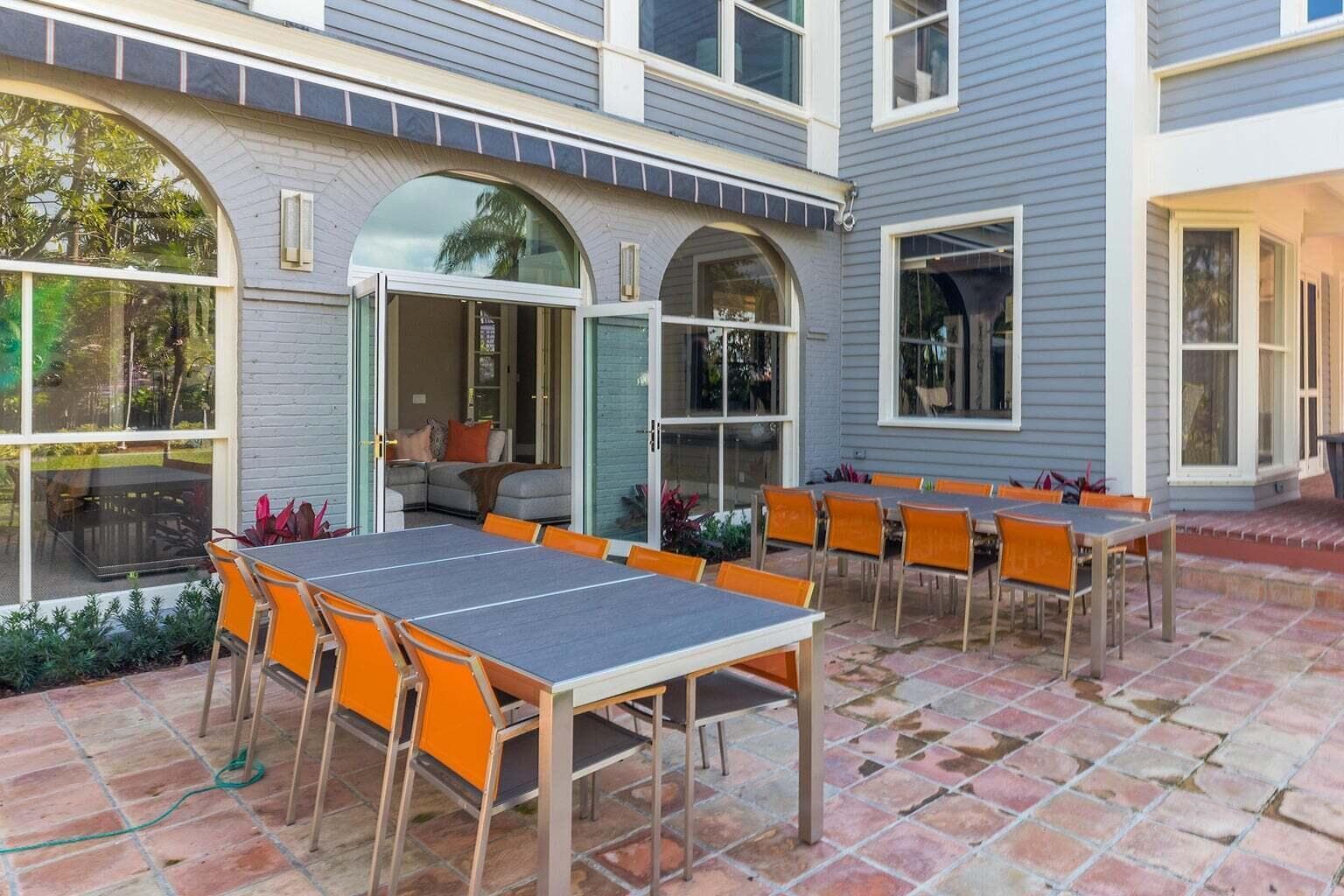 Al Fresco Dining