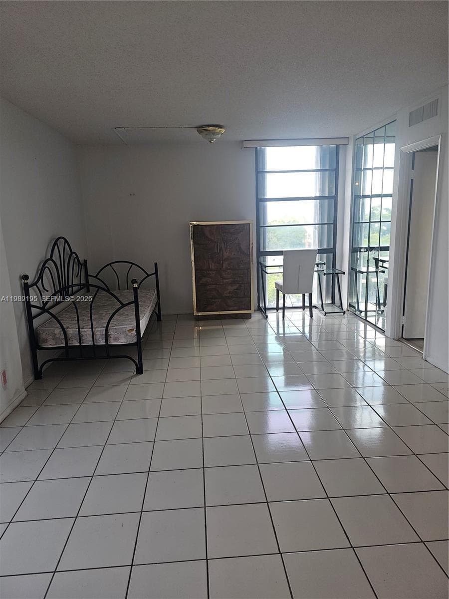 Biscaya · #601 in Aventura - Photo 4