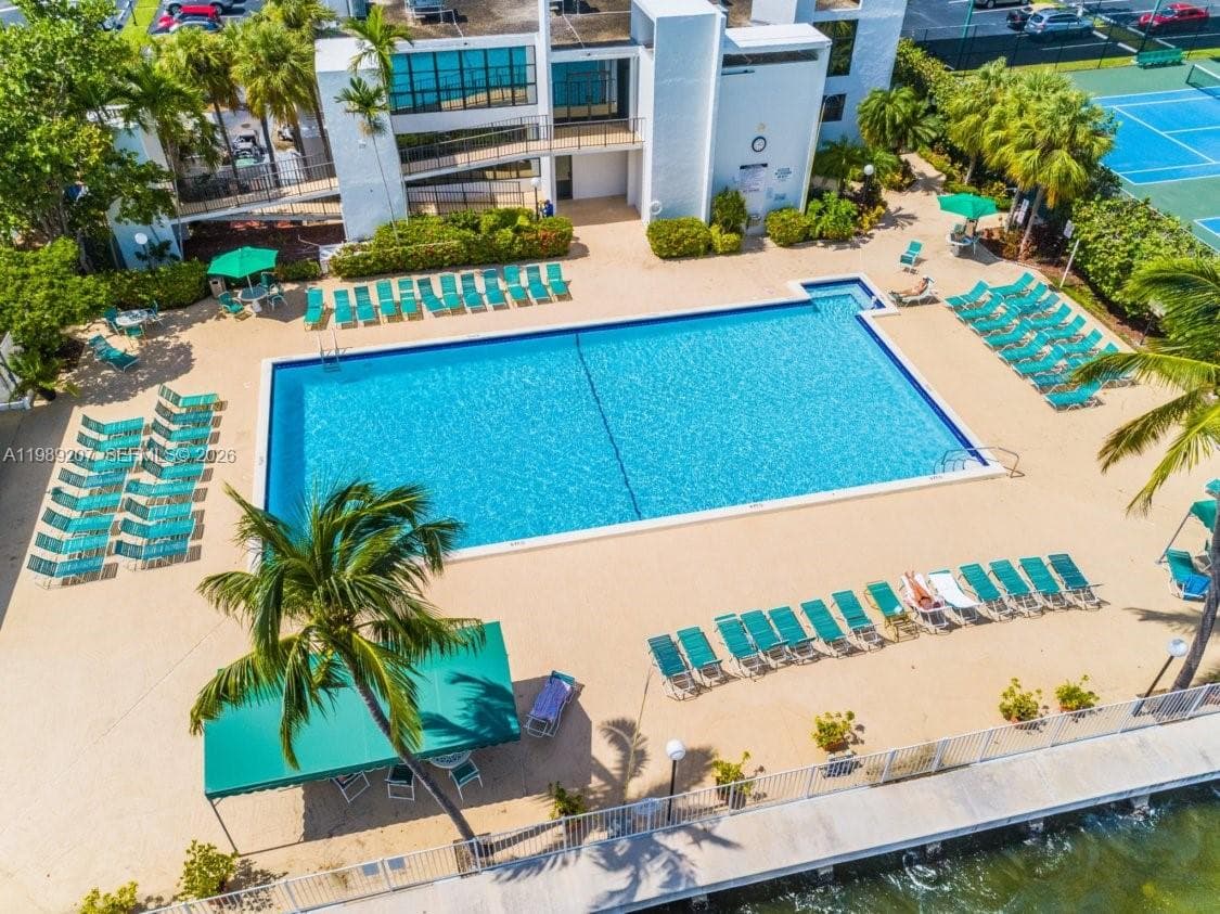 OCEANVIEW PARK CONDO · #222 in Hallandale Beach - Photo 13