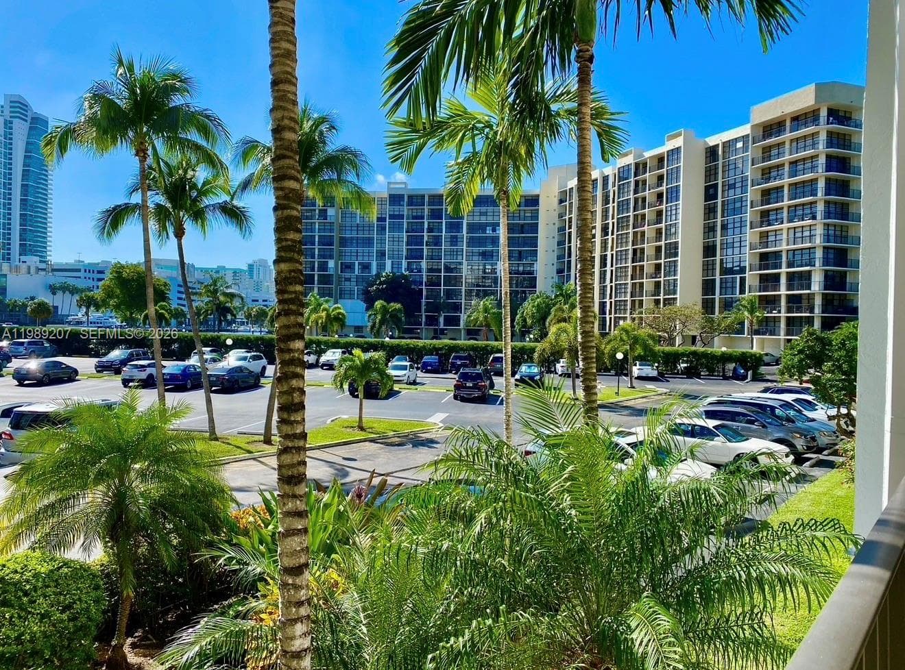 OCEANVIEW PARK CONDO · #222 in Hallandale Beach - Photo 11