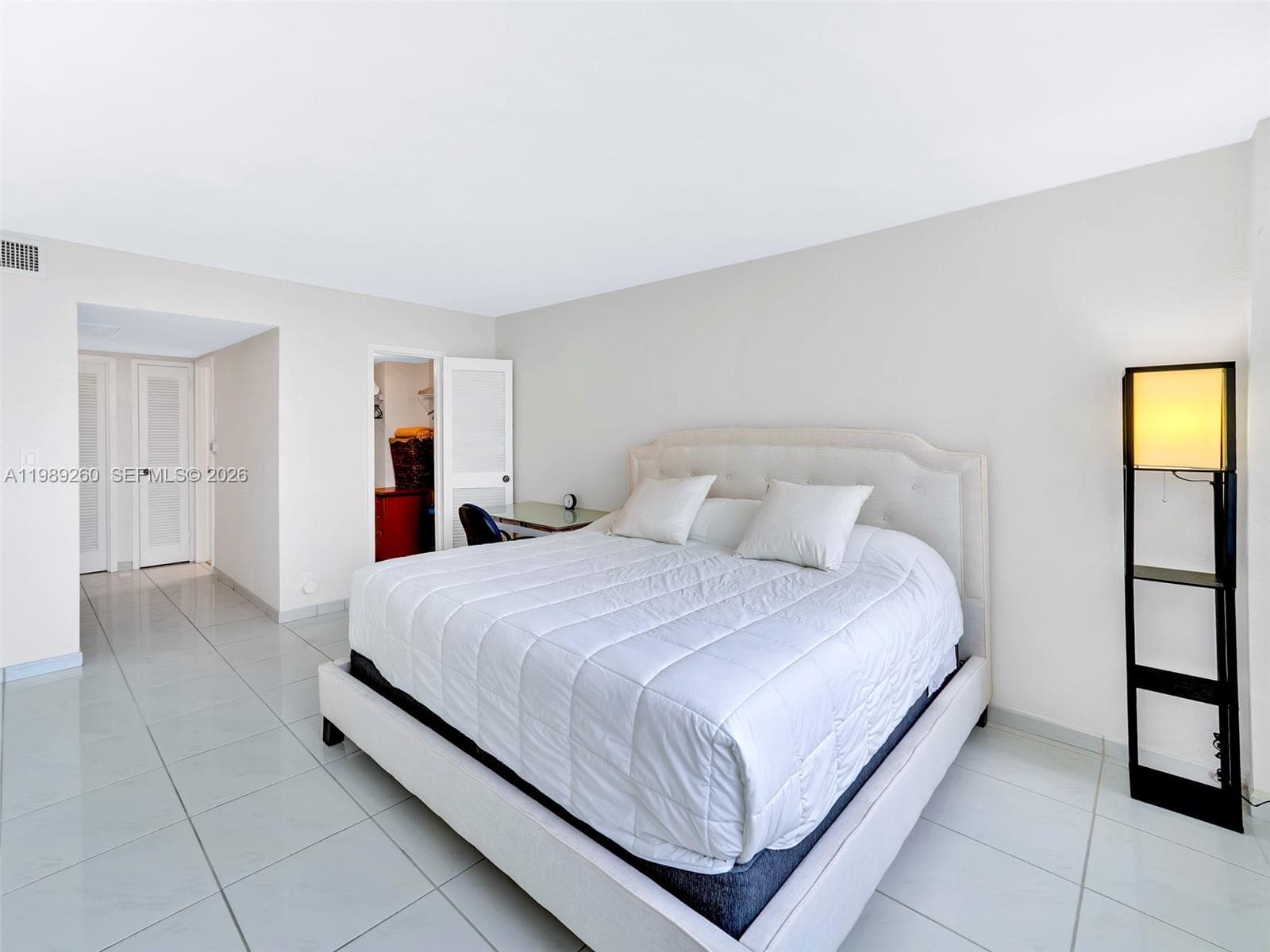 PARKER TOWER CONDO · #612 in Hallandale Beach - Photo 7