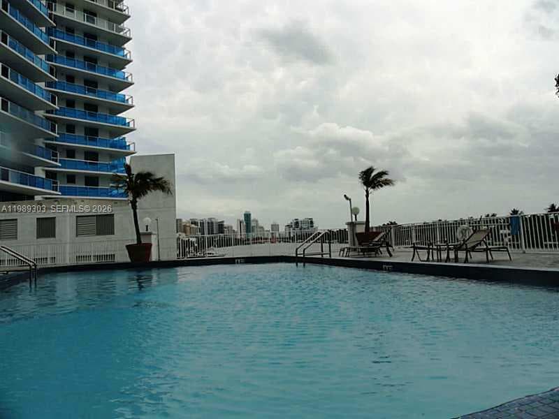 Swimming Pool/Hot Tub/Sauna