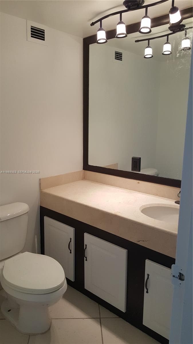 AQUASOL CONDO · #5T in Miami Beach - Photo 9