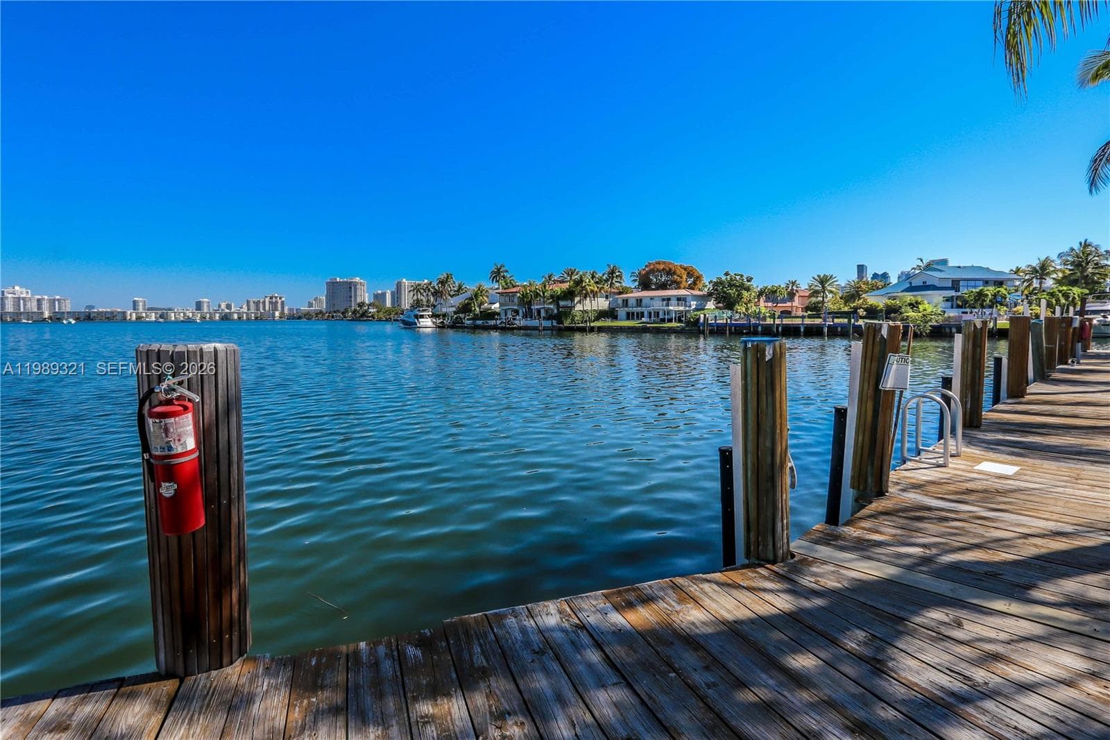 CARLTON BAY CONDO · #2K in North Miami Beach - Photo 36