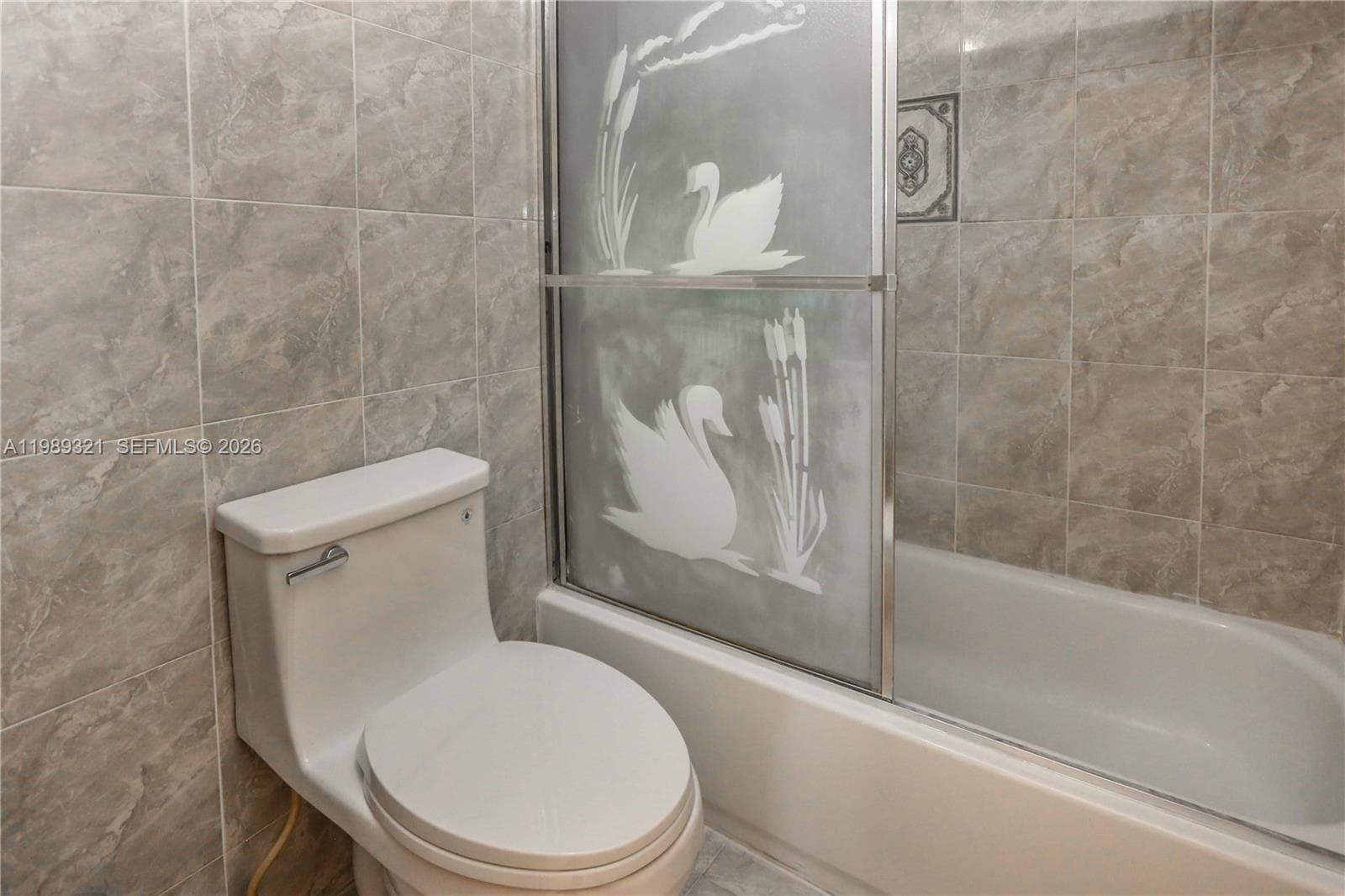 CARLTON BAY CONDO · #2K in North Miami Beach - Photo 24