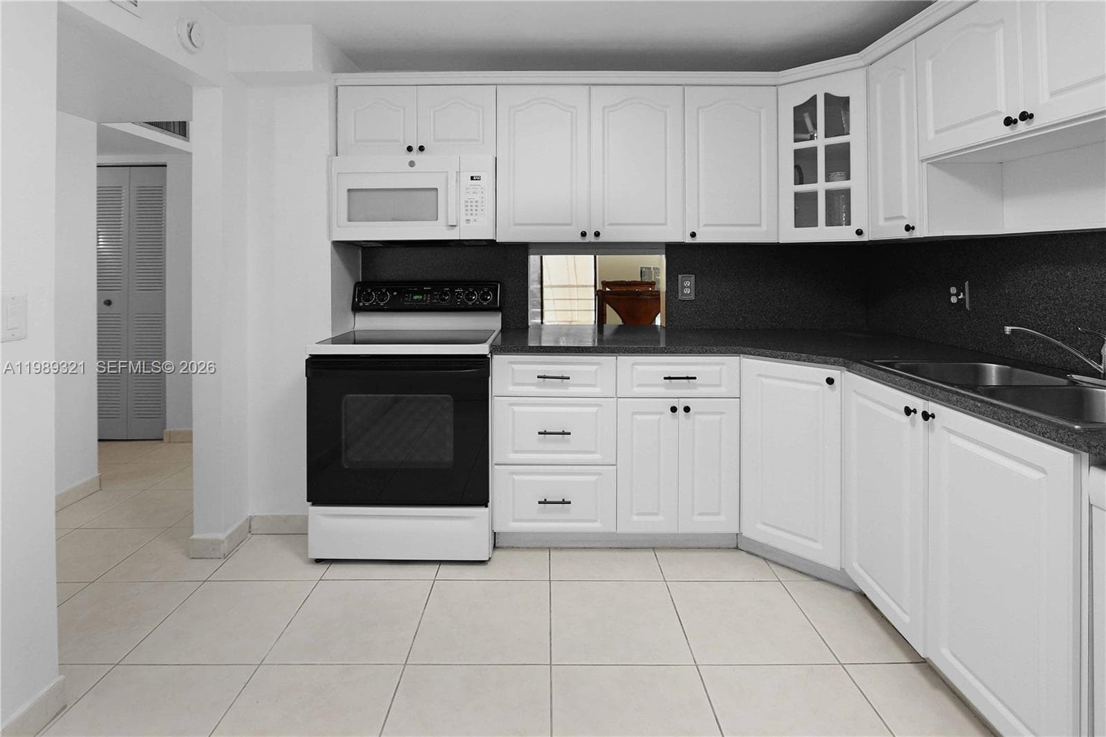 CARLTON BAY CONDO · #2K in North Miami Beach - Photo 10