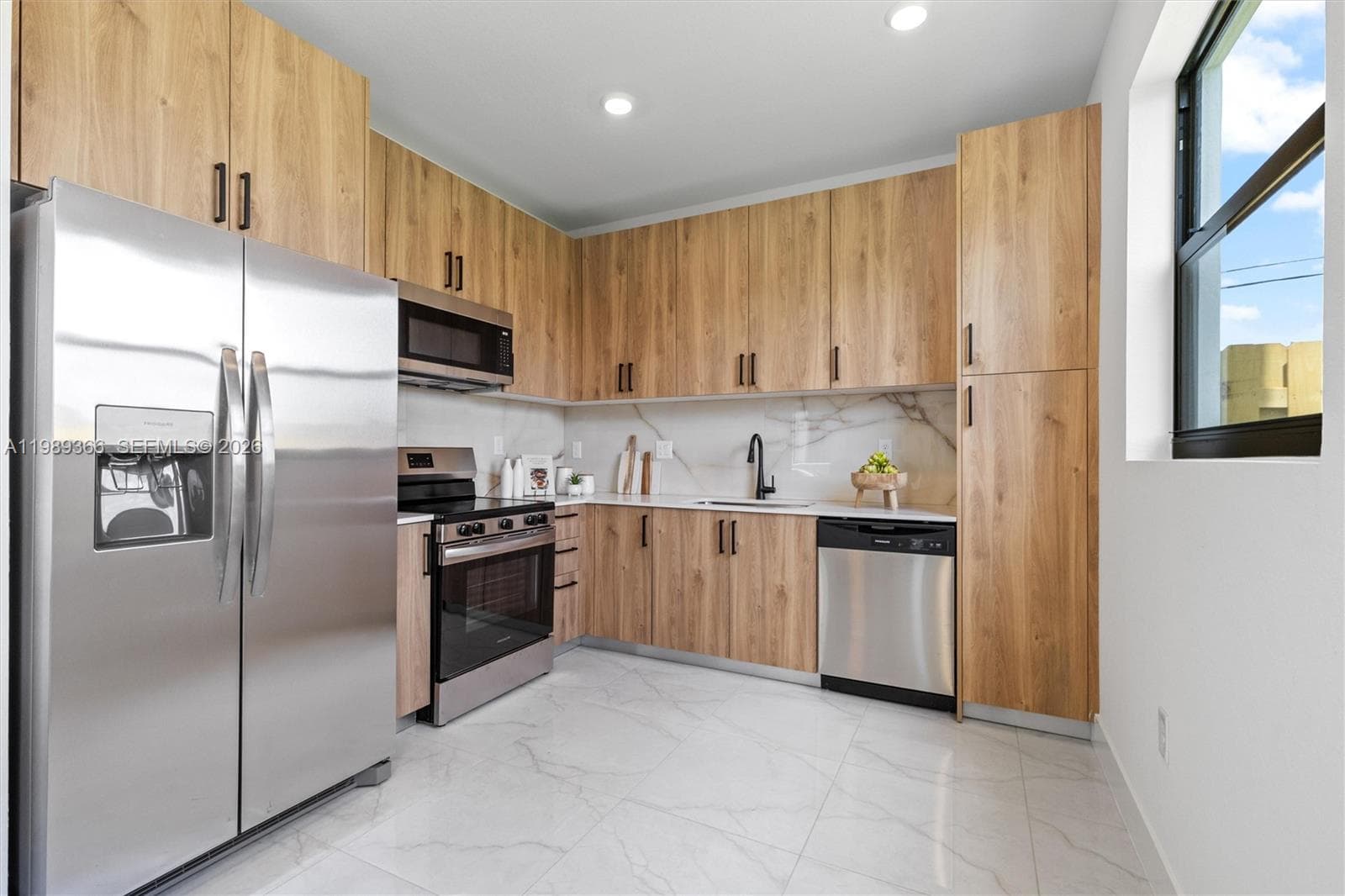 13341 SW 265th Terr photo 6