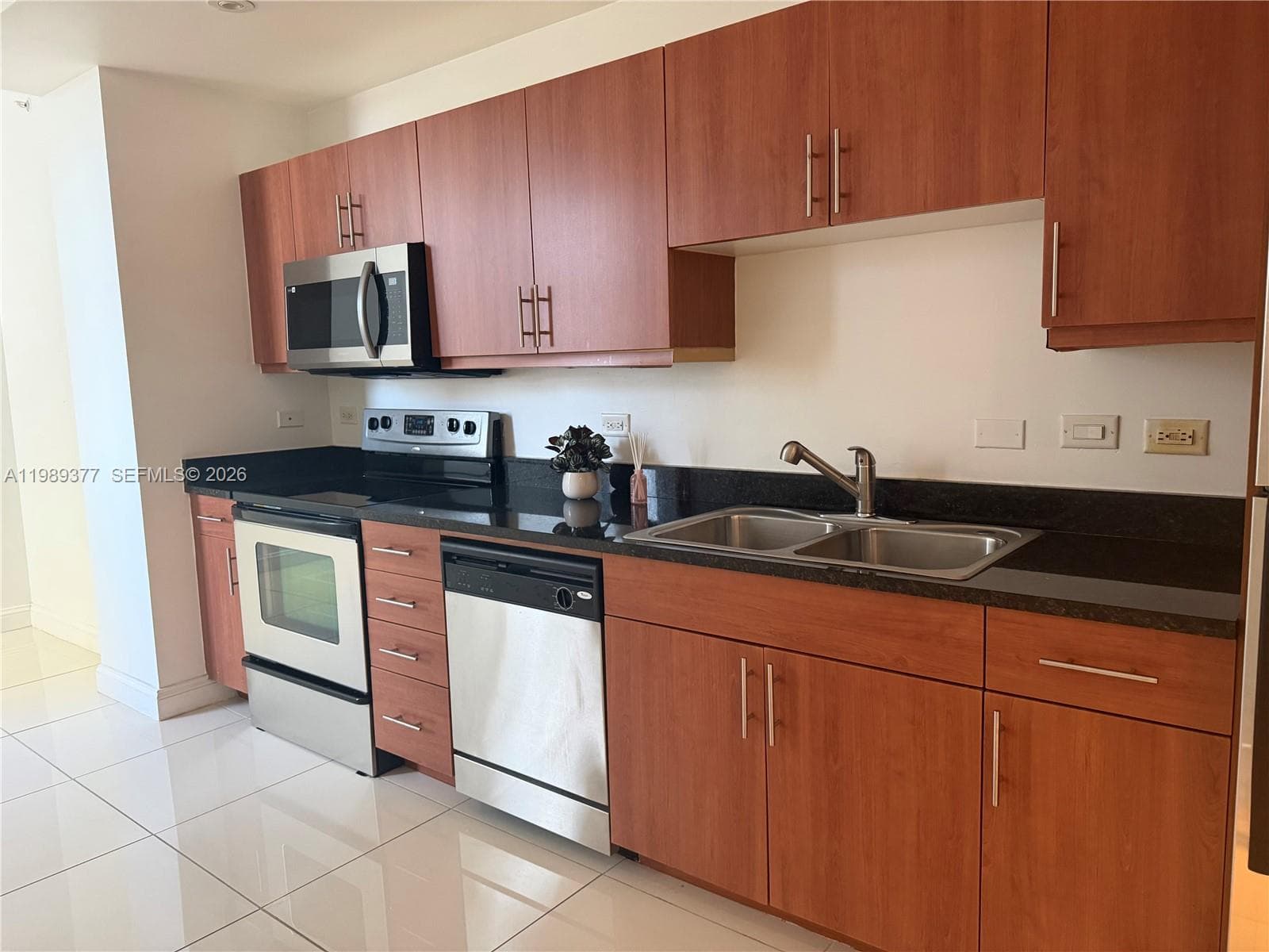 Flagler First Condo · #606 in Miami - Photo 3