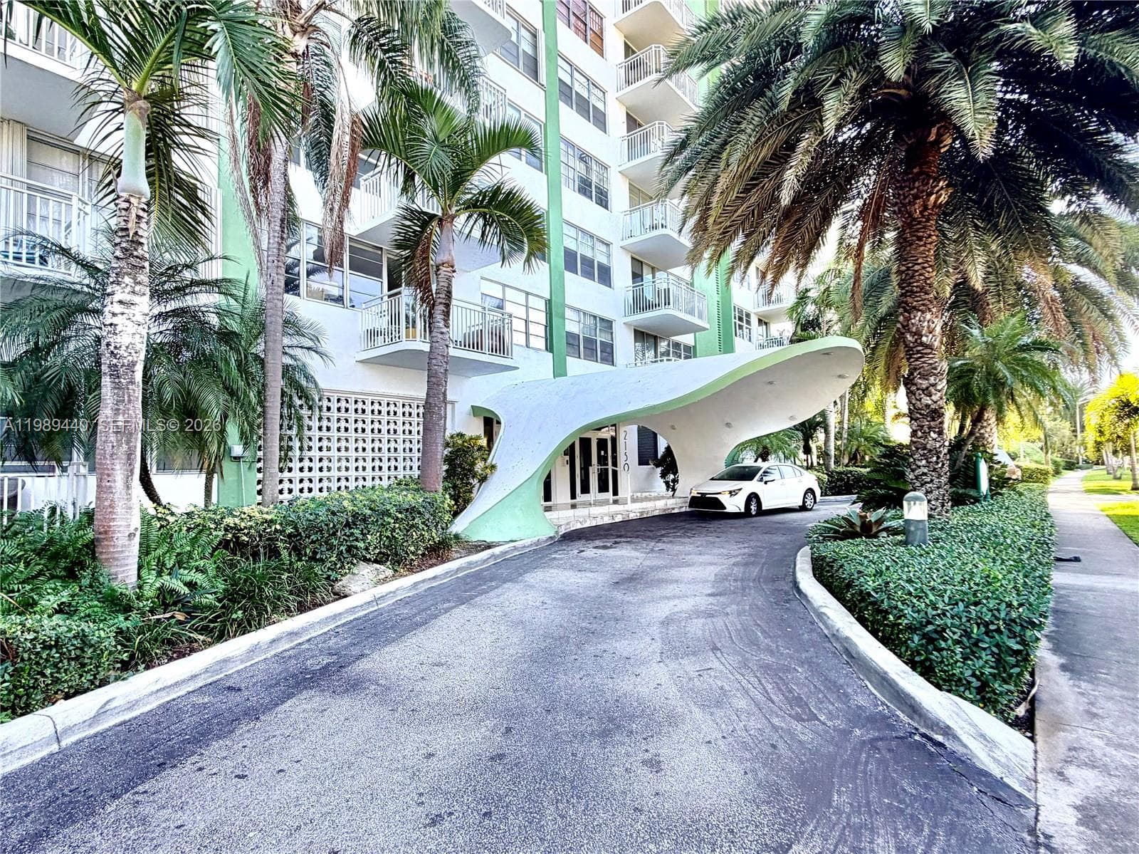 BAYVIEW TOWERS CONDO SOUT · #B1501 in North Miami - Photo 16