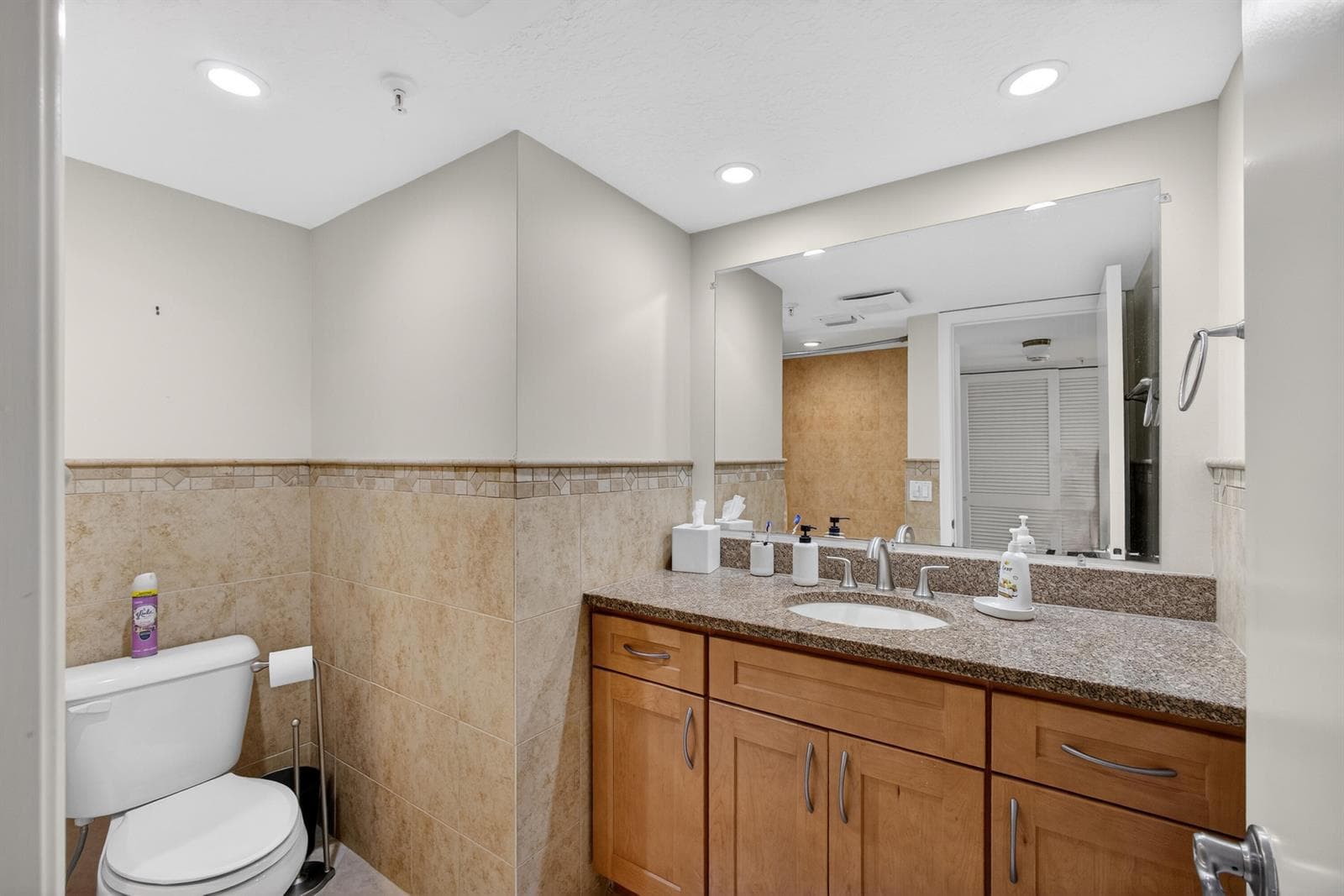 powder room