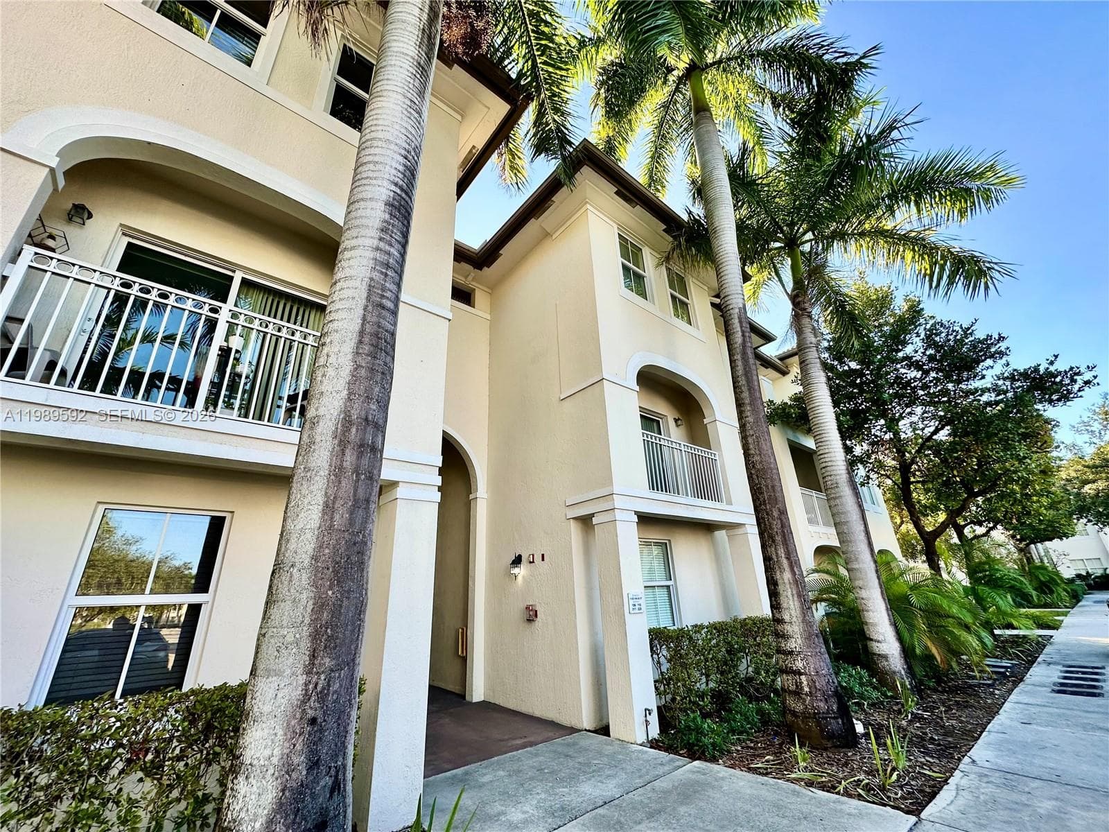 ST MORTIZ AT DORAL CONDO · #219 in Doral - Photo 2